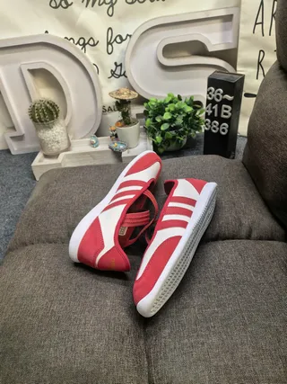 Adidas Mary Jane Red Beige Low-Top Dual-Strap Mary Jane Shoes 6