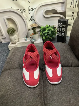 Adidas Mary Jane Red Beige Low-Top Dual-Strap Mary Jane Shoes 10
