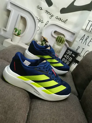 Adidas 海军蓝黄色低帮网面跑鞋 9