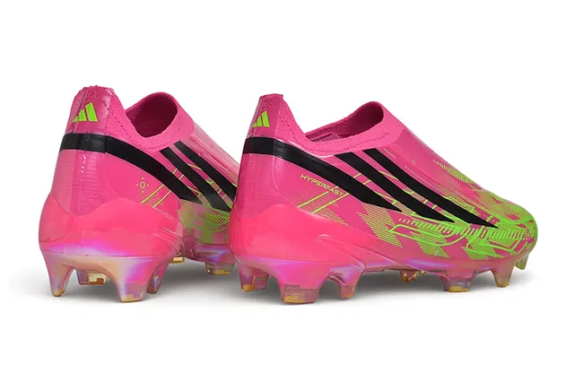 Adidas Chaussures de football rose et vert, basse, upper chaussette, overlay holographique iridescent, semelle pour terrain ferme 15