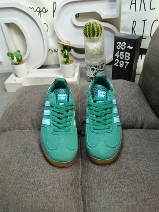 Adidas وردي أخضر جلد مخملي الجزء العلوي سول مطاطي حذاء نمط حياة 20