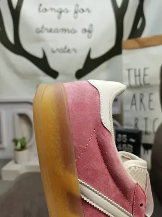 Adidas Tênis Lifestyle de Ante Rosa e Branco com Painel Lateral de Três Listras 4