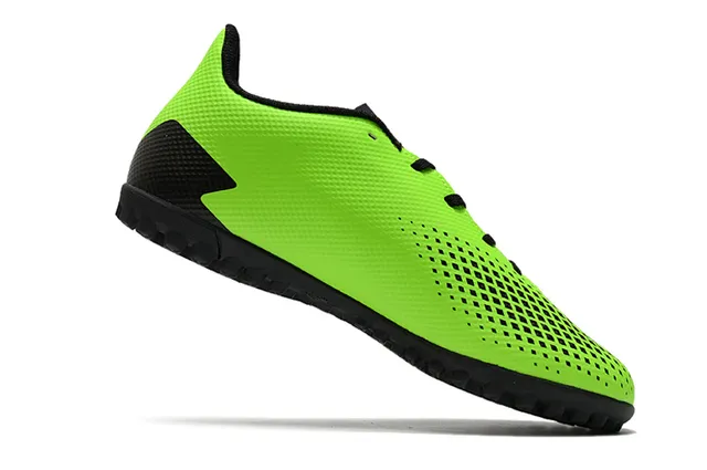 Adidas Predator أسود وأبيض Turf أحذية كرة القدم 7