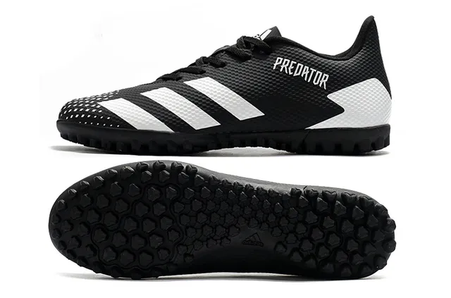 Adidas Predator أسود وأبيض Turf أحذية كرة القدم 12