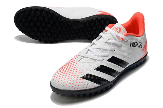 Adidas Predator أسود وأبيض Turf أحذية كرة القدم 22