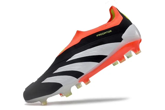 Adidas Predator 黑橙色 袜式领口 三条纹 中足 硬地 足球鞋 3