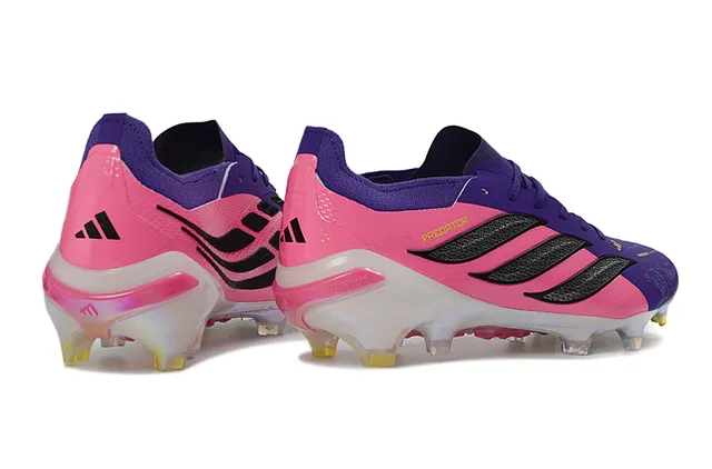 Adidas Predator Chaussures de football upper synthétique coupe basse semelle iridiscente transparente pour sol ferme 5