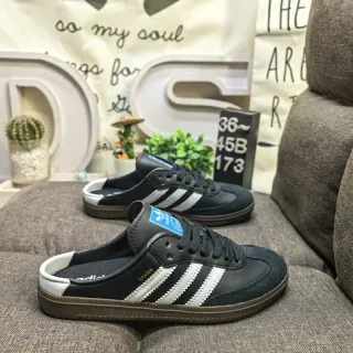 Adidas Samba حذاء رياضي أسود أبيض سولة الجوم