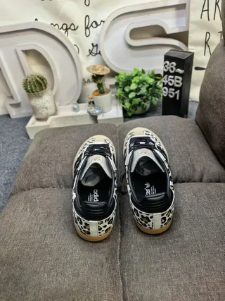 Adidas Samba 豹纹生活运动鞋 8