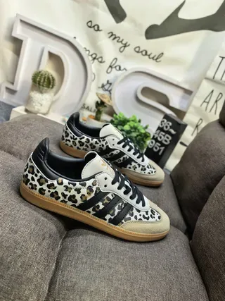 Adidas Samba 豹纹生活运动鞋 9