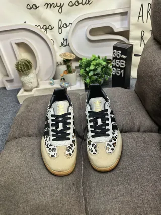 Adidas Samba 豹纹生活运动鞋 10
