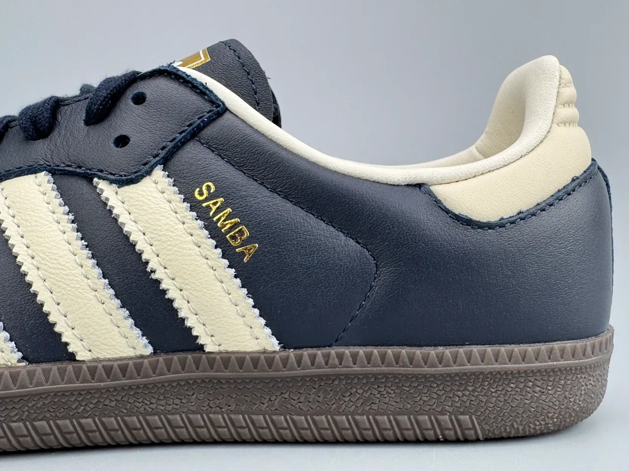 Adidas Samba Navy and Cream Lifestyle Sneakers 2
