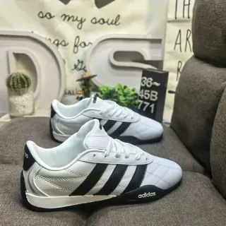 Adidas Samba Zapatillas Lifestyle Blancas y Negras