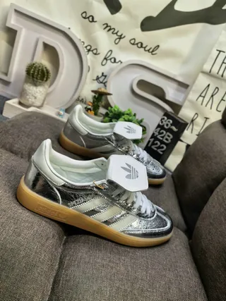 Adidas Spezial Gris Ante Rayas Blancas Suela de Goma Sneakers Lifestyle 9