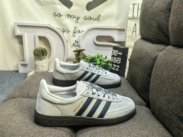 Adidas Spezial Cinza Claro e Azul Camurça Tênis Lifestyle 11