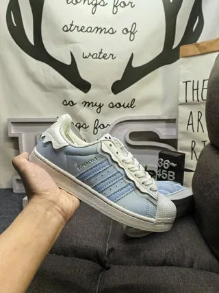 Adidas Superstar 薄荷绿和白色生活方式运动鞋 15