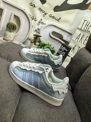 Adidas Superstar 薄荷绿和白色生活方式运动鞋 17