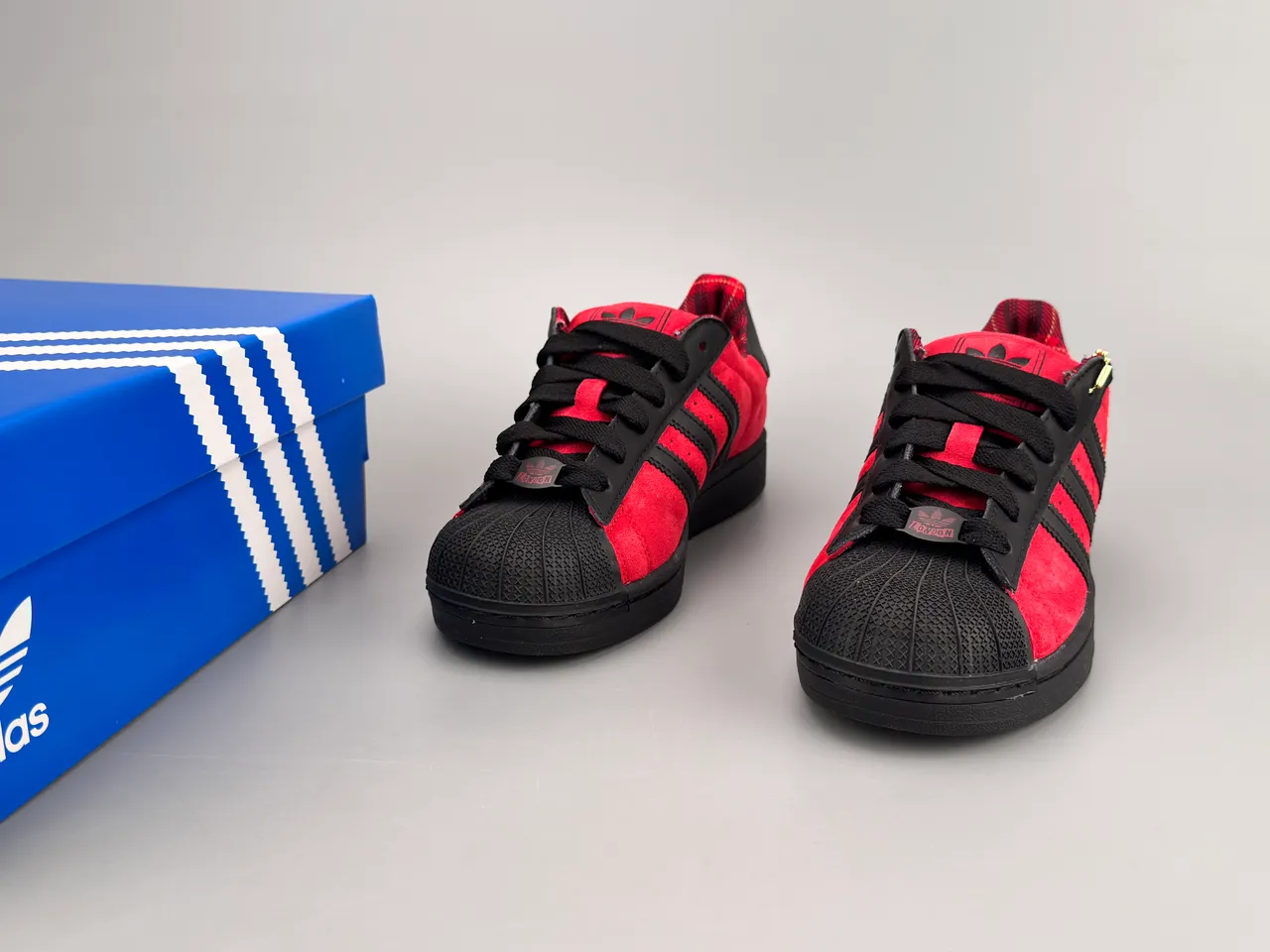 Adidas Superstar Tênis Lifestyle em Suede Vermelho e Preto 3
