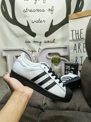 Adidas Superstar সাদা এবং কালো লাইফস্টাইল স্নিকার 5