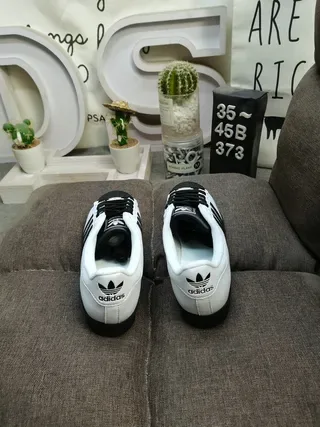 Adidas Superstar সাদা এবং কালো লাইফস্টাইল স্নিকার 8