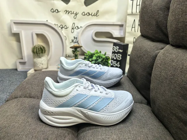 Adidas Tênis Lifestyle de Malha com Três Listras 12