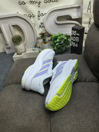 Adidas Tênis Lifestyle de Malha com Três Listras 16