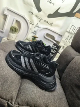 Adidas Chaussures Lifestyle Blancs Noirs Semelle Épaisse Trois Rayures Cage 17