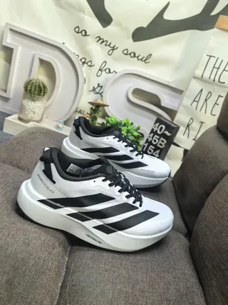 Adidas White Black Lightweight Mesh Upper Lifestyle Sneakers 9