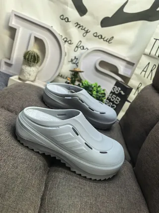 Adidas White Molded Monochrome Three-Stripe Side Detail Clog 18