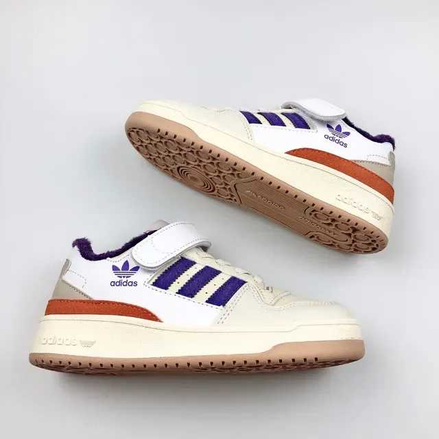 Adidas 白粉低帮魔术贴叠穿生活运动鞋 6