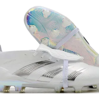 Adidas Chaussures de Football Blanc Argenté avec Rayures Métalliques Haut Terre Ferme
