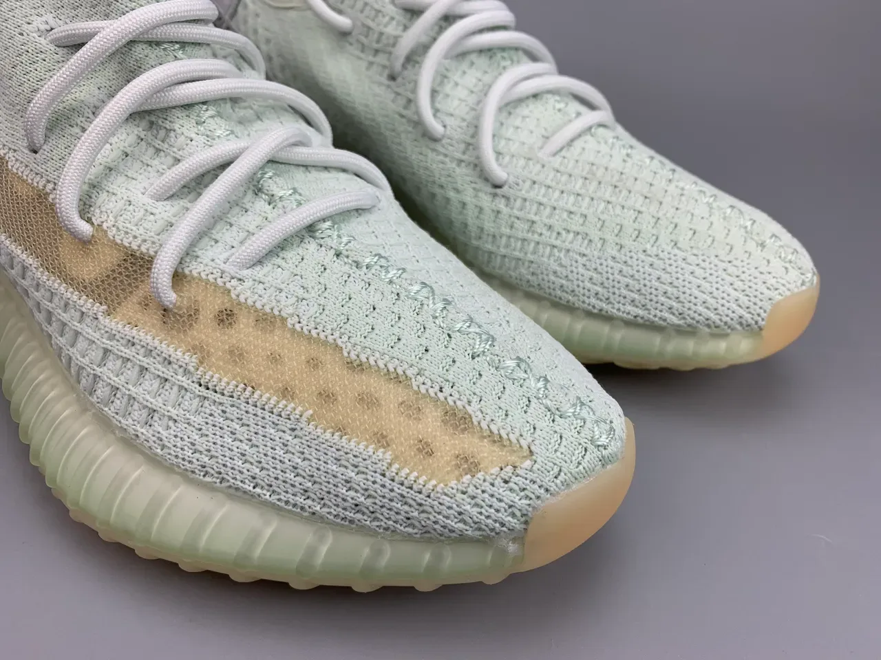 Zapatillas Lifestyle Adidas Yeezy Boost 350 V2 Color Pale Mint 6