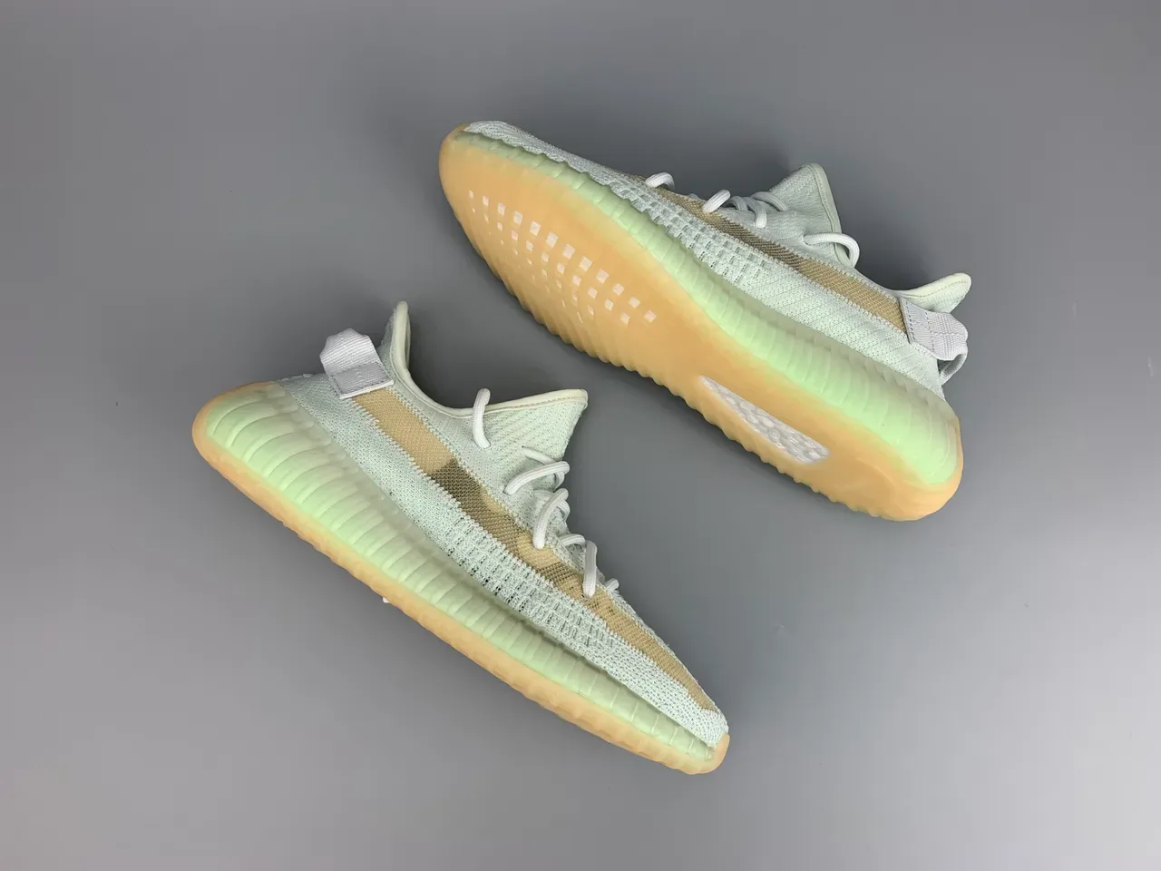 Zapatillas Lifestyle Adidas Yeezy Boost 350 V2 Color Pale Mint 9
