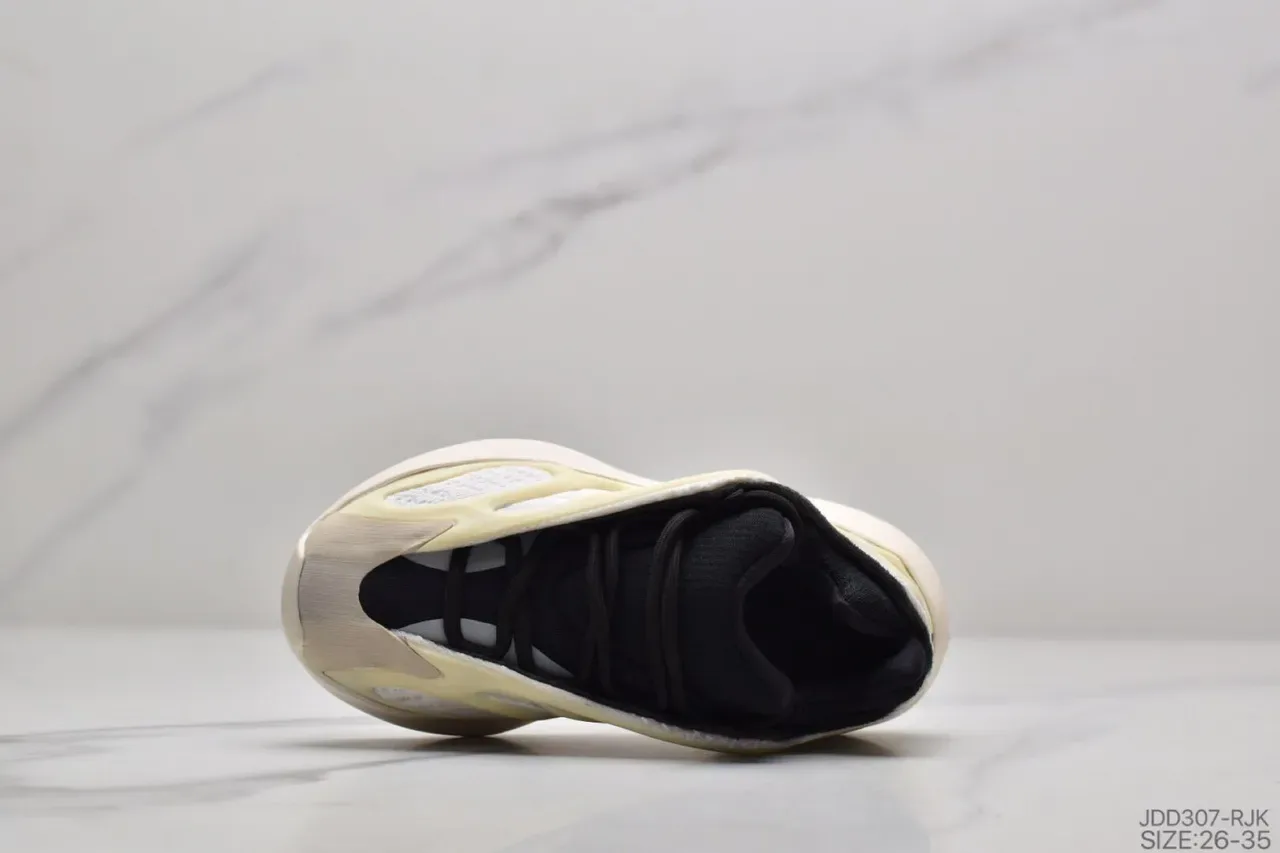 Adidas Yeezy Boost 700 Beige Noir Sculpté Semelle Intermédiaire Cage Superposition Construction Sneakers Lifestyle 3