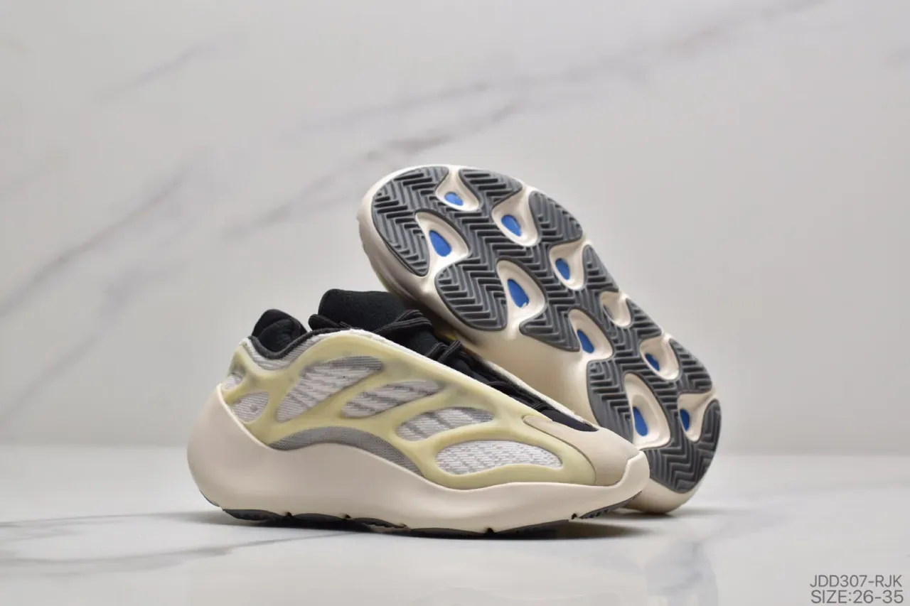 Adidas Yeezy Boost 700 Beige Noir Sculpté Semelle Intermédiaire Cage Superposition Construction Sneakers Lifestyle 8