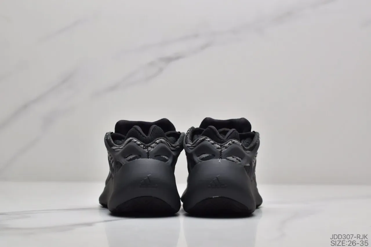 Adidas Yeezy Boost 700 Beige Noir Sculpté Semelle Intermédiaire Cage Superposition Construction Sneakers Lifestyle 17