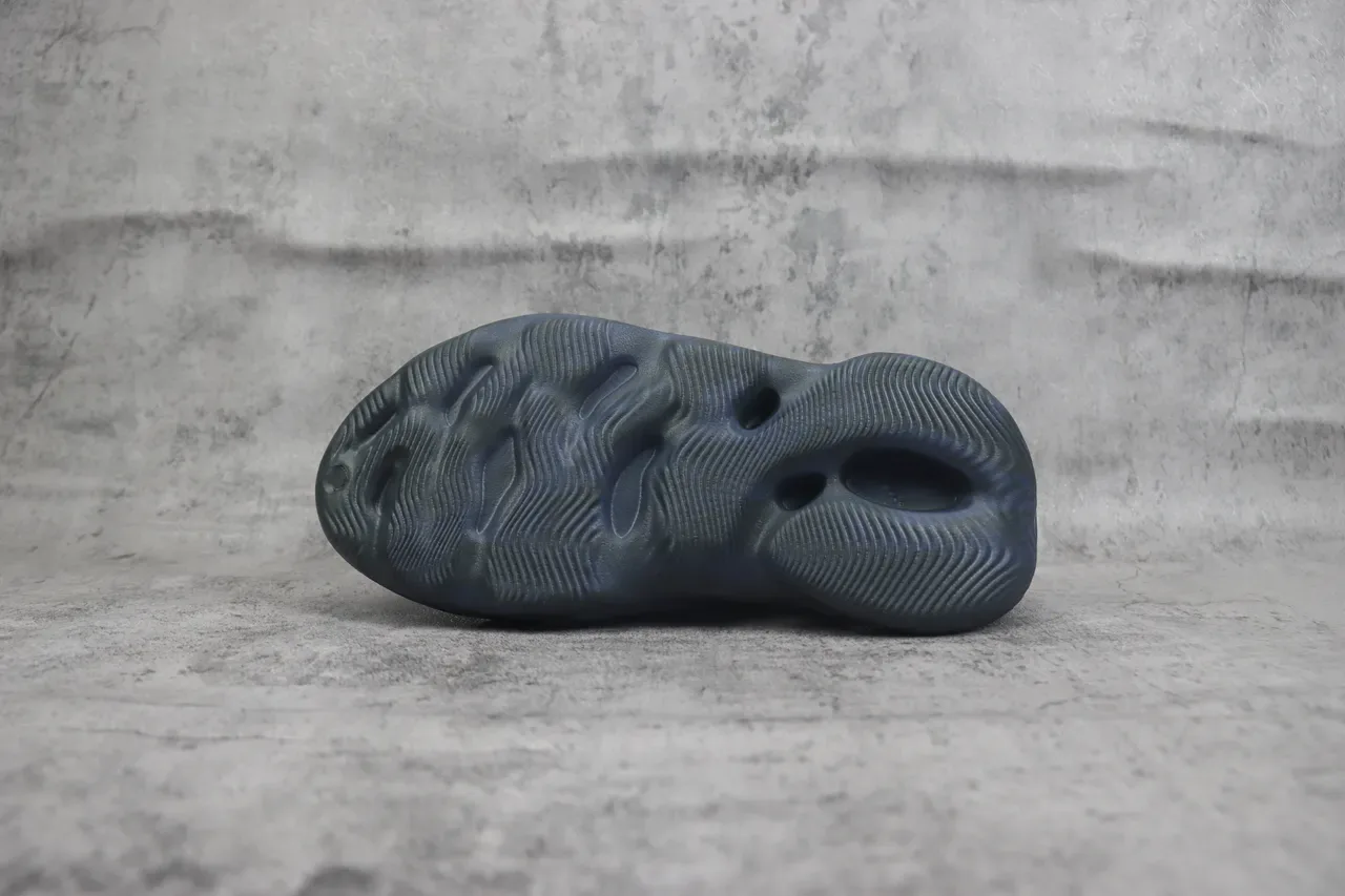Adidas Yeezy Foam Runner Gris Carbón Zapatillas Lifestyle 8