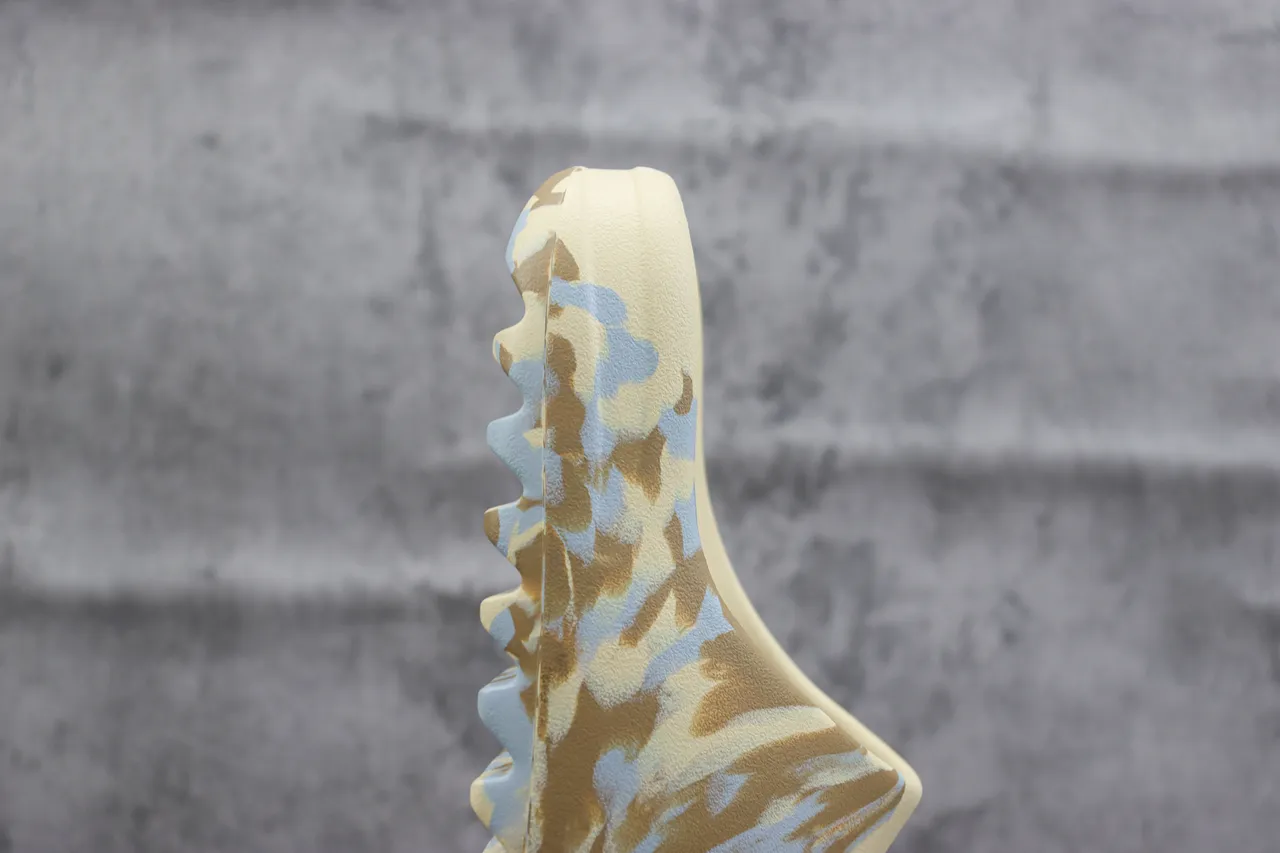 Adidas Yeezy Slide Bege Azul Marrom Camo Chinelo 4