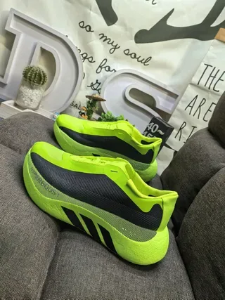 Adidas حذاء أسلوب حياة أصفر أسود بدون أربطة slip-on مع علوى نسيج 7