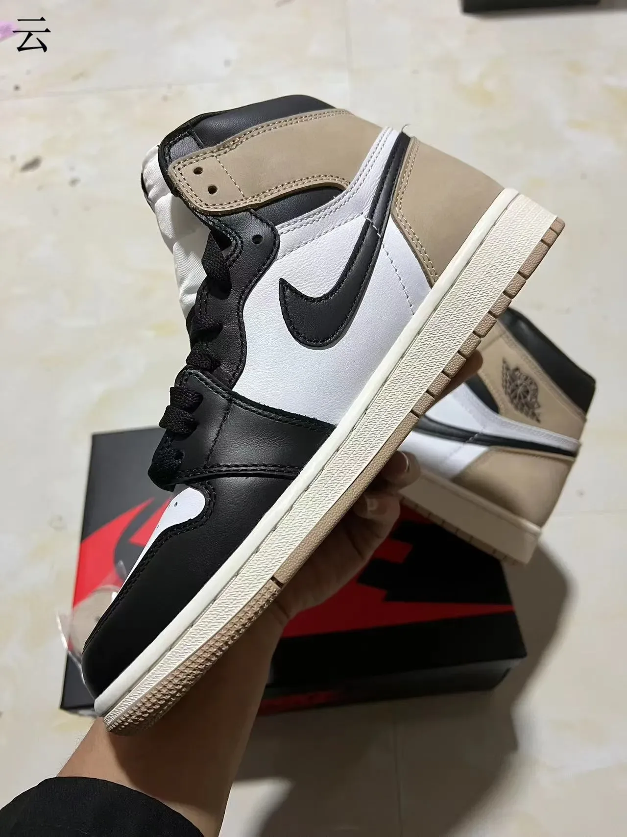 Air Jordan 1 أسود بيج عالي الارتفاع جلد-سويدي بانيل كونستركشن أحذية كرة السلة 6