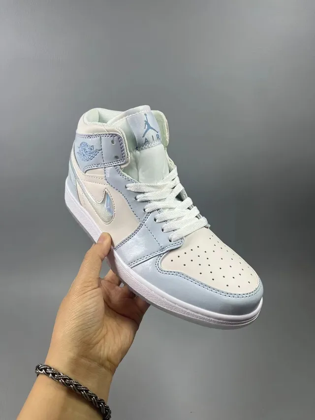 Air Jordan 1 High Chaussures de Basket Bleu Patent Iridiscent 5