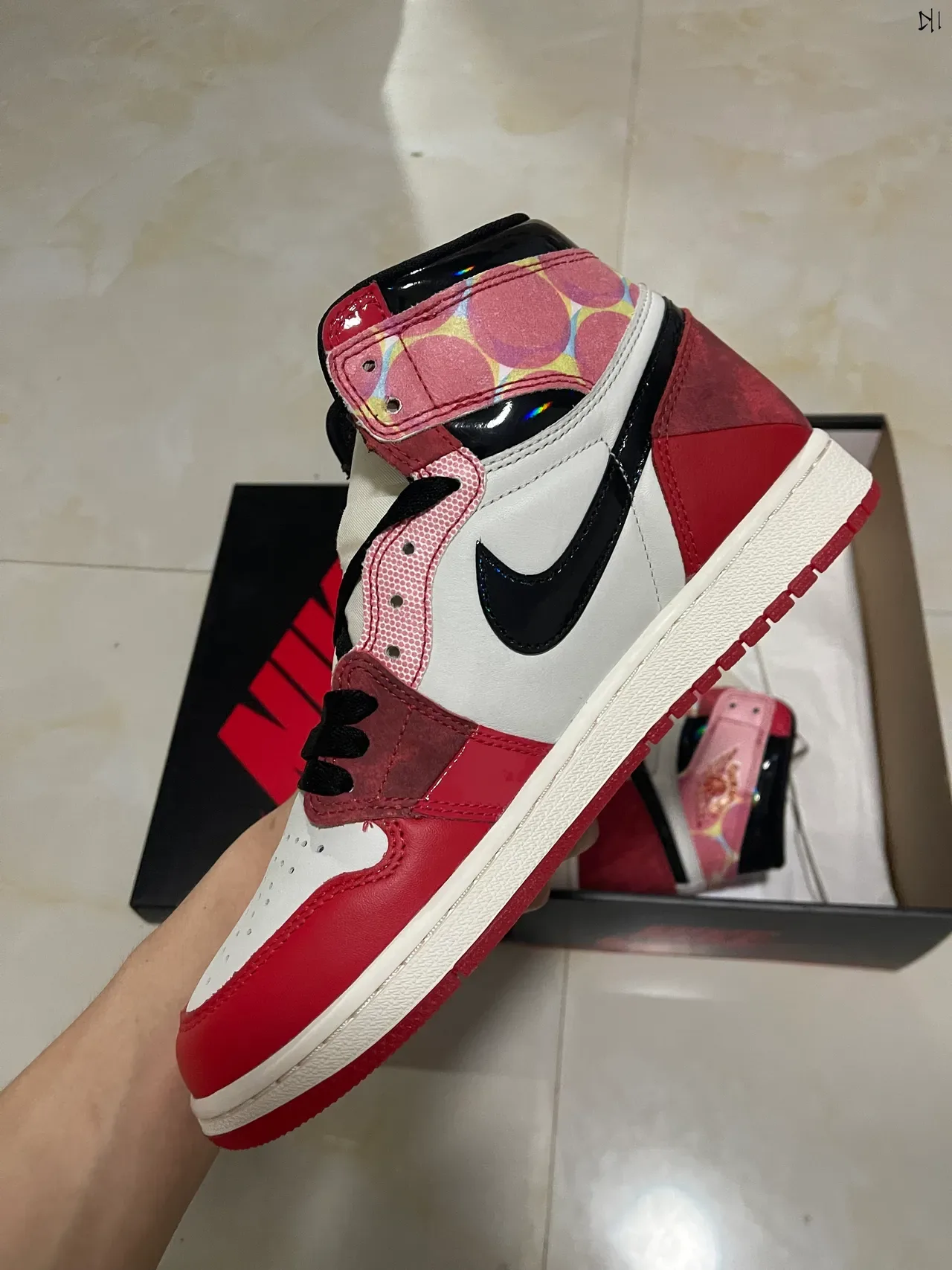 Air Jordan 1 High Multi-Material Red White Black Basketball Shoes 4