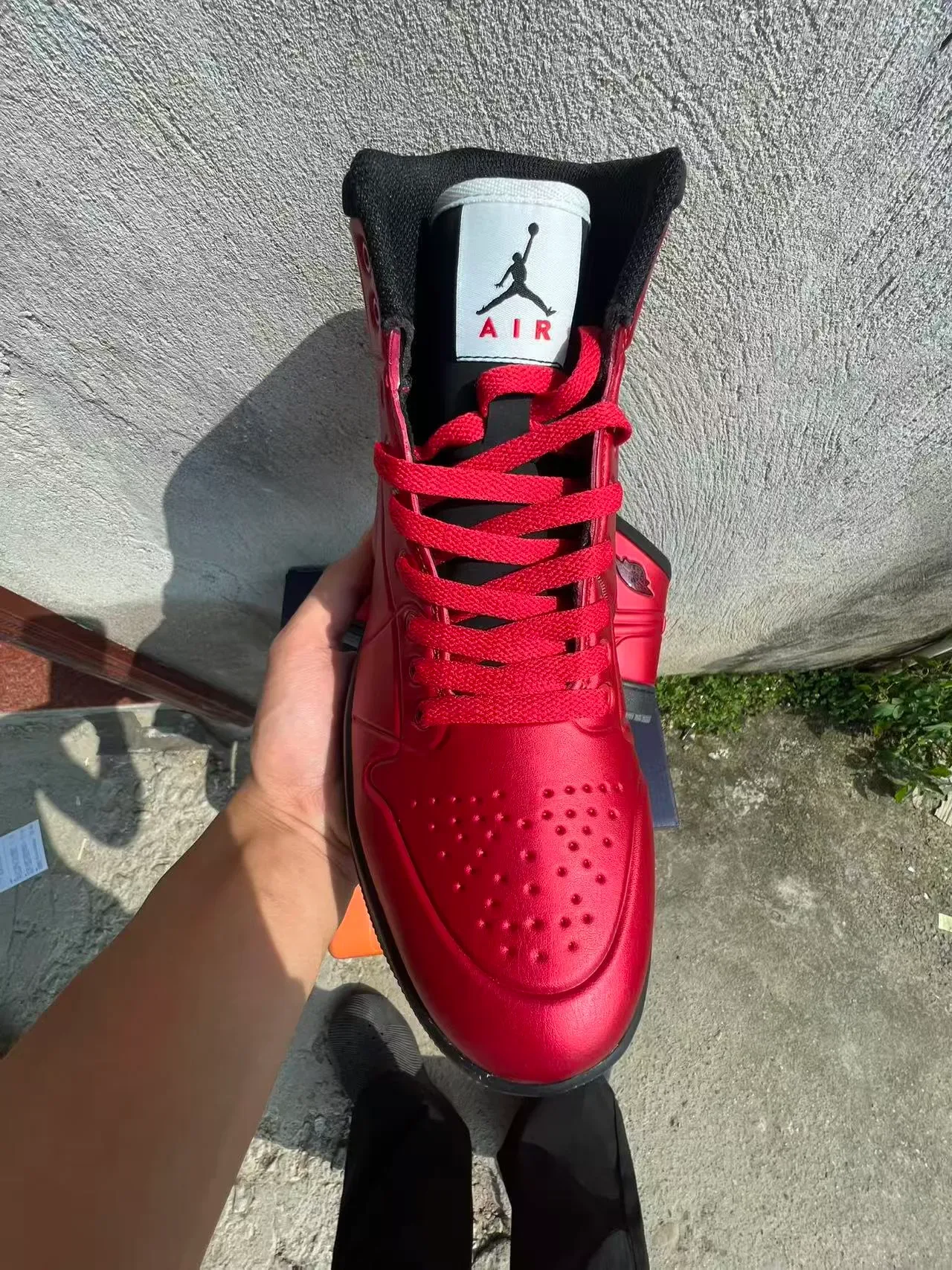 Air Jordan 1 High Red and Black Basketball Shoes 3