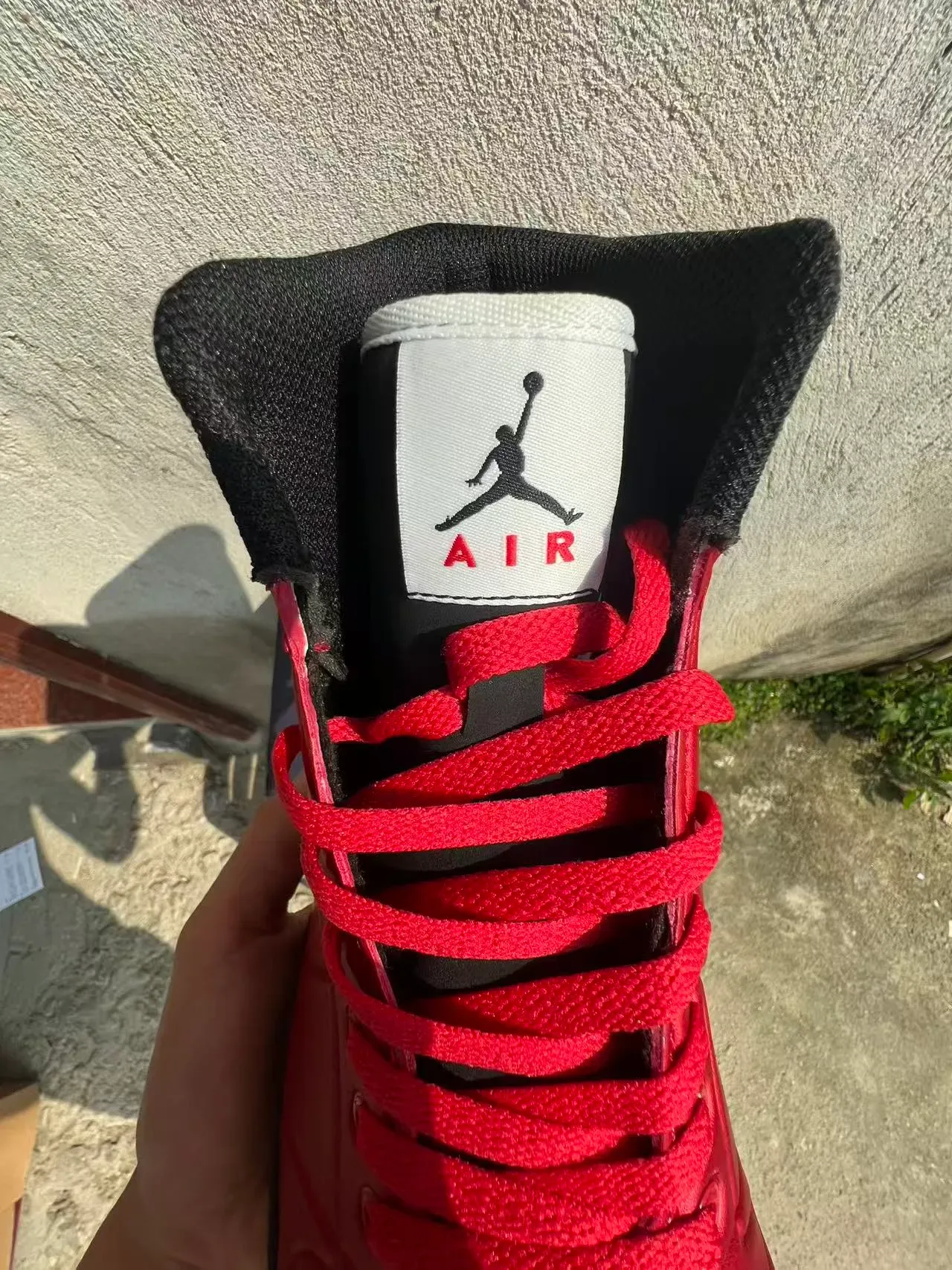 Air Jordan 1 High Red and Black Basketball Shoes 4