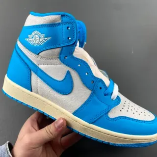 Tênis de basquete Air Jordan 1 cano alto azul e cinza
