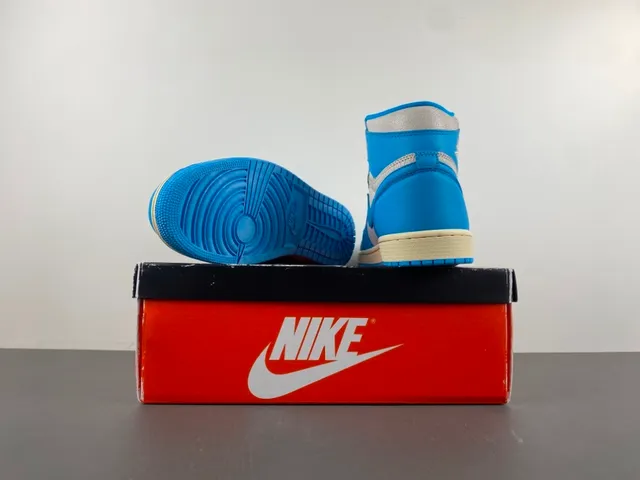 Tênis de basquete Air Jordan 1 cano alto azul e cinza 16