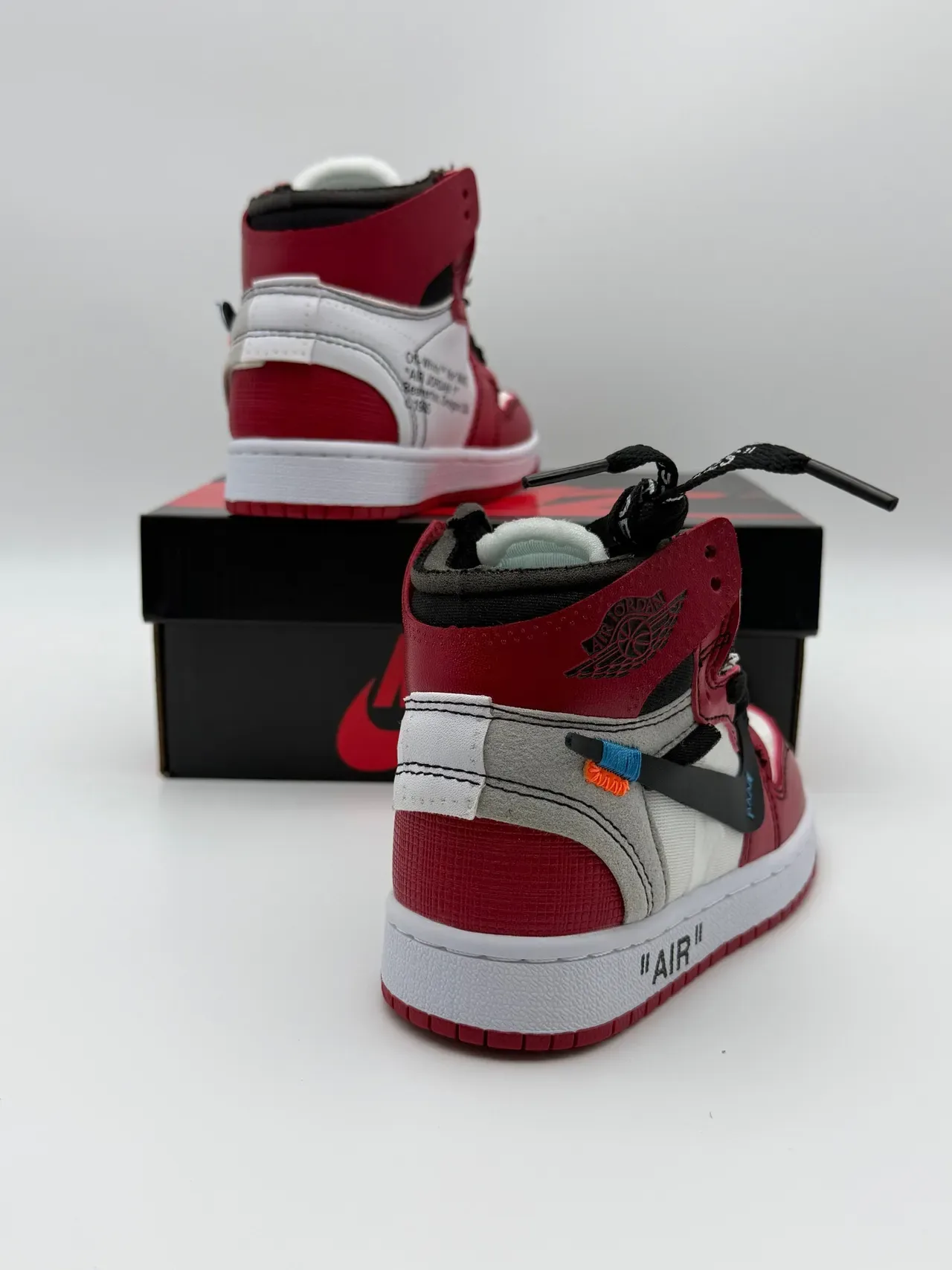 Air Jordan 1 Red White High-Top Perforated Toe Basketball Shoes 8