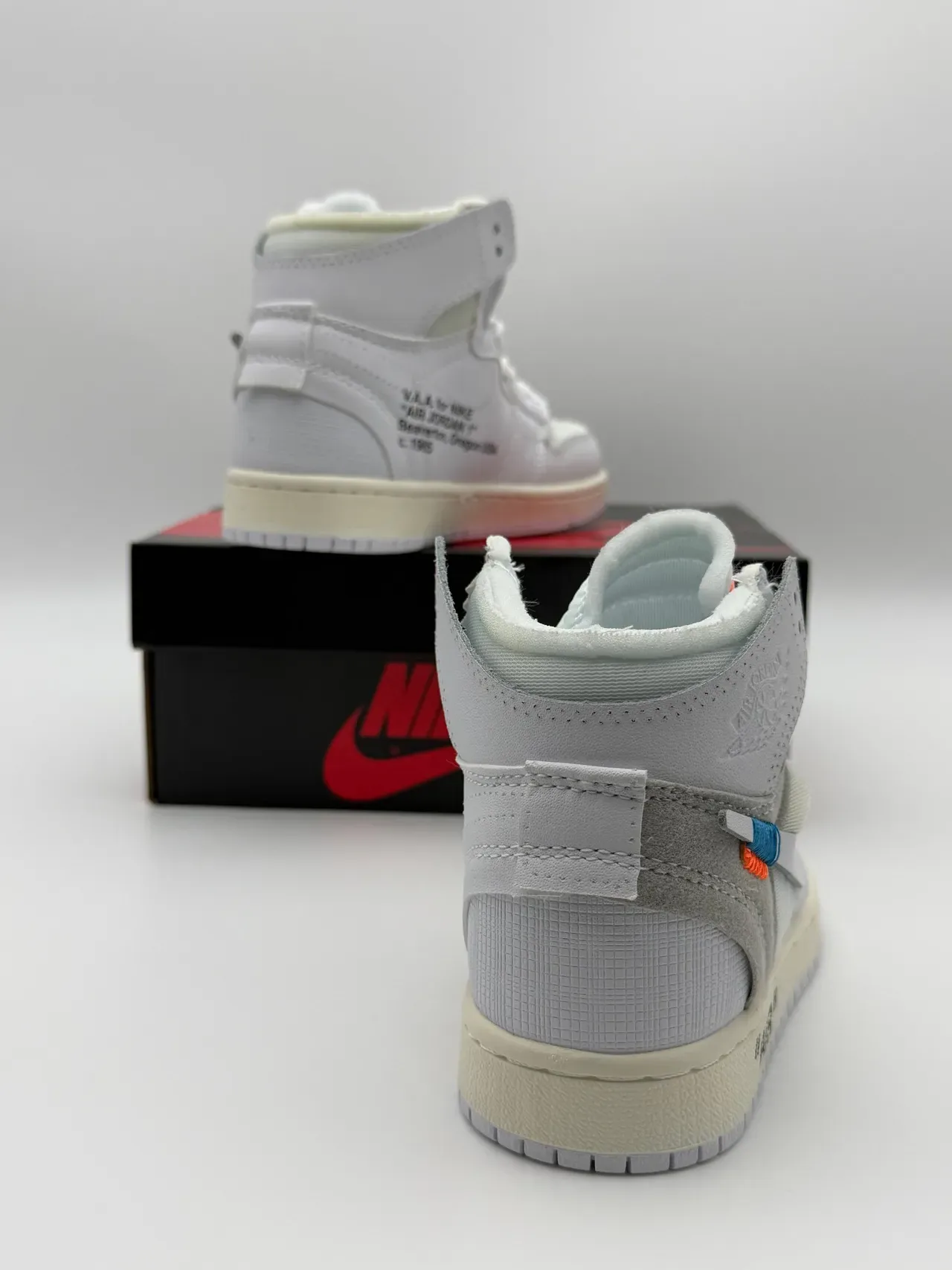 Air Jordan 1 Red White High-Top Perforated Toe Basketball Shoes 11