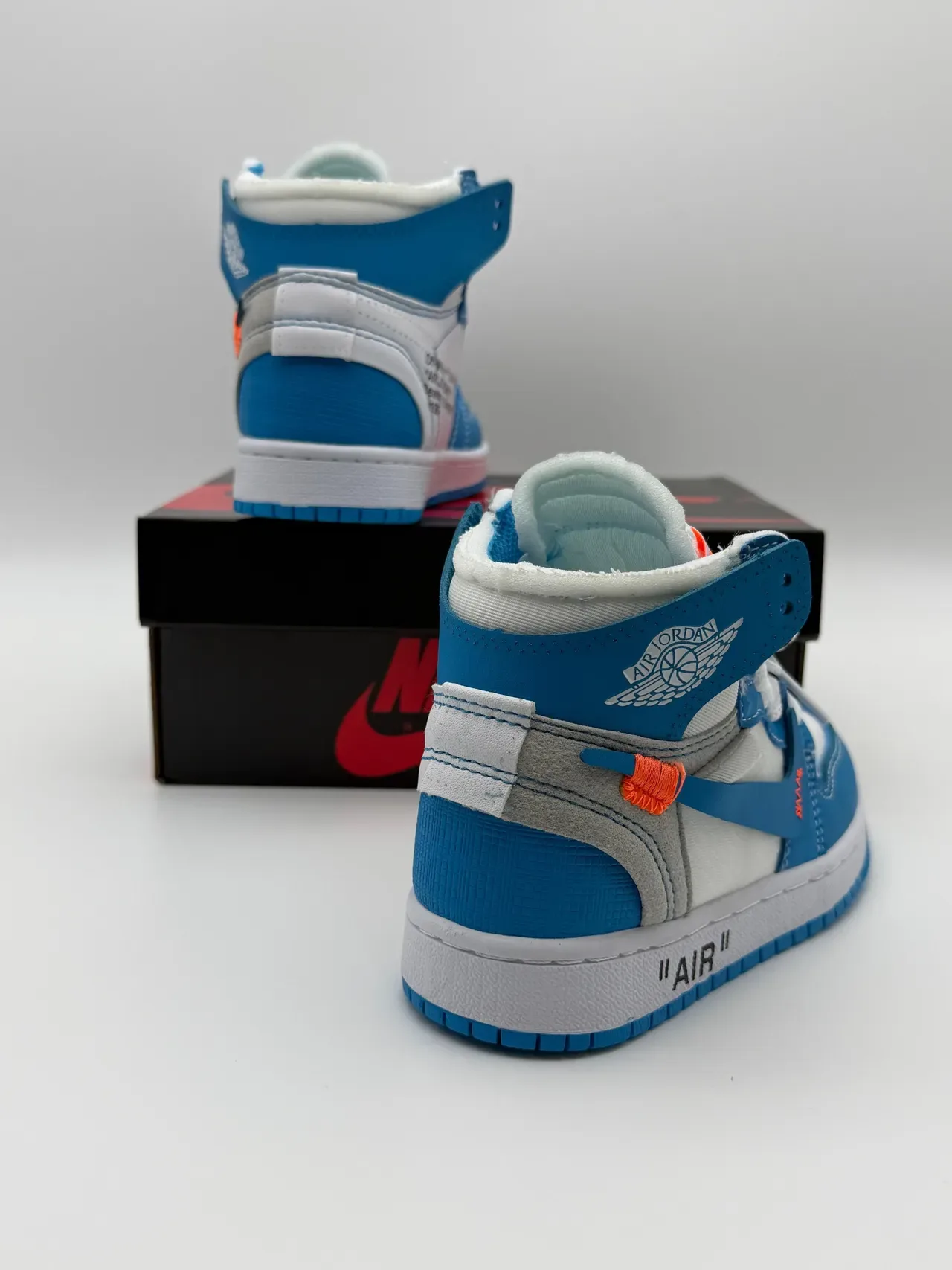 Air Jordan 1 Red White High-Top Perforated Toe Basketball Shoes 19