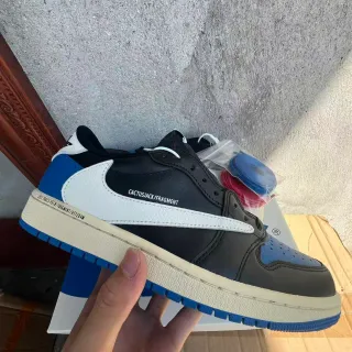 Air Jordan 1 x Fragment Design Cactus Jack काला सफेद रॉयल ब्लू बास्केटबॉल जूते